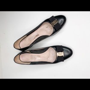 Ferragamo Bow Pumps